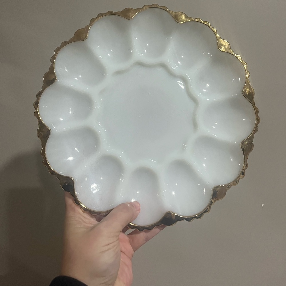 Vintage anchor hocking milk glass with‎ gold trim deviled egg platter